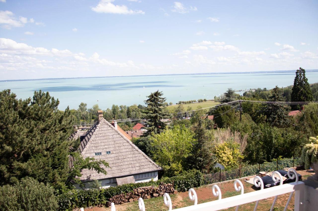 Gyoengyoem Apartman Balatonalmádi Exterior foto